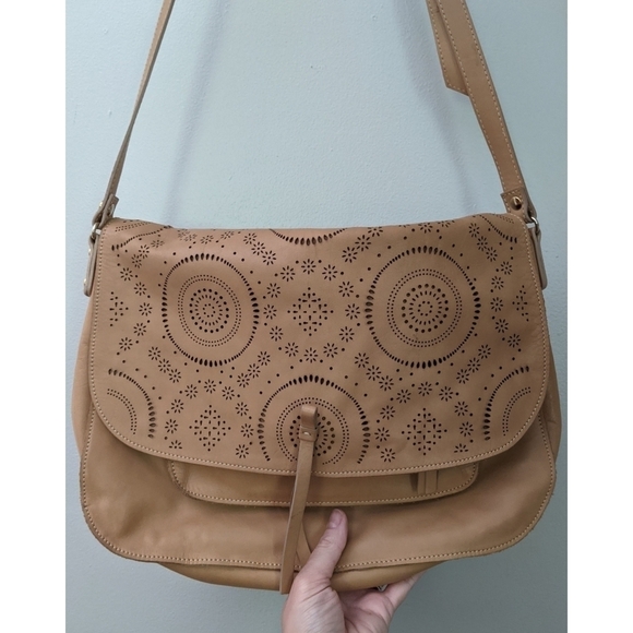 Nardelli Italian Leather Tan Perforated Satchel - Picture 5 of 15